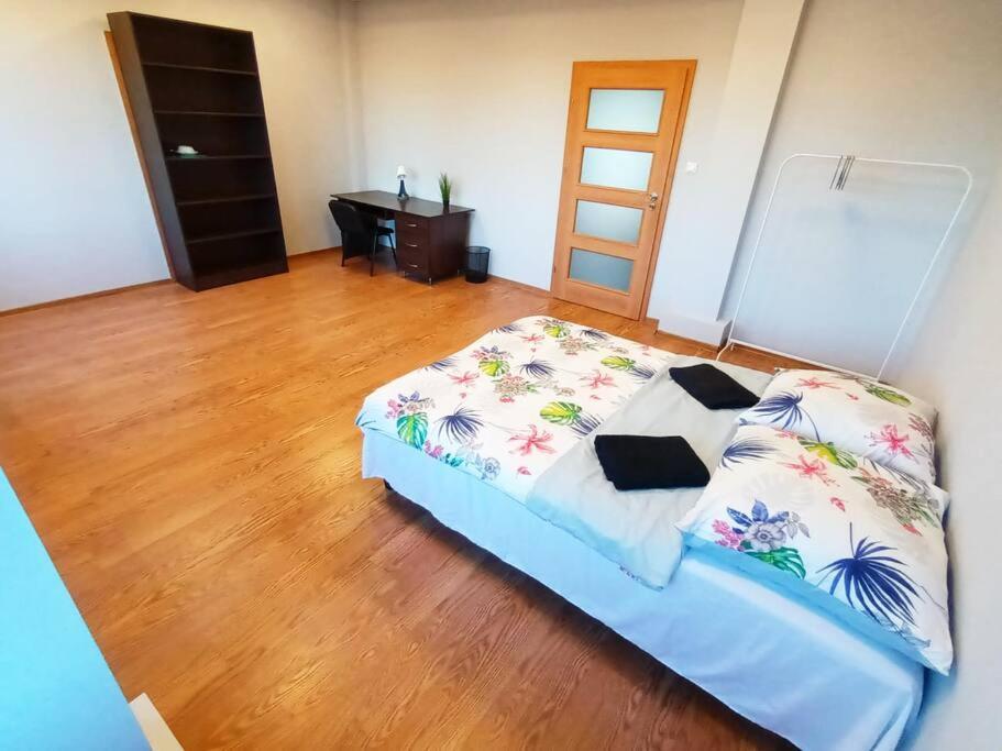 Fantastic Zg - S4 Pokoj 204 Zielona Góra Buitenkant foto